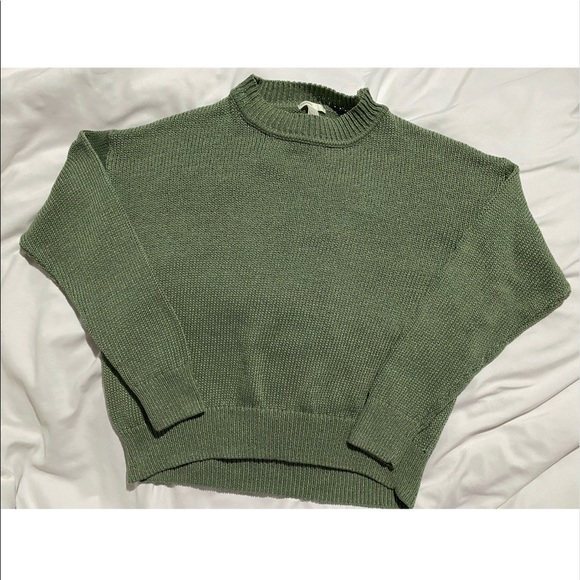 H&M Sweater - Picture 1 of 4